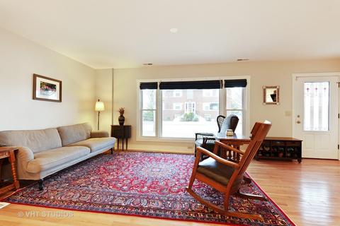 847 Dewey Ave, Evanston, IL 60202 photo 2