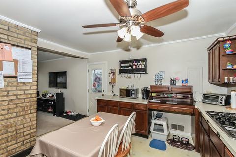 4539 Hawthorne Ave, Lyons, IL 60534 photo 12