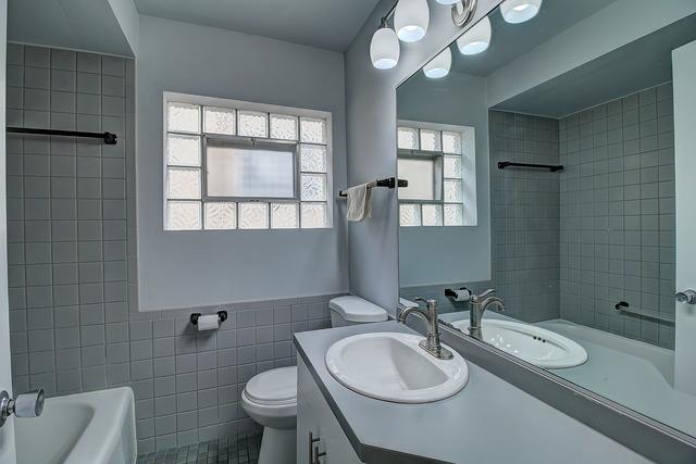  3538 N Oak Park Ave, Chicago, IL 60634 photo 6