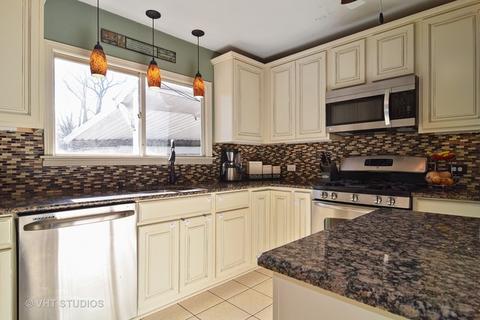 143 Iris Rd, Darien, IL 60561 photo 6