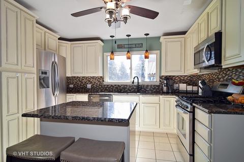 143 Iris Rd, Darien, IL 60561 photo 5