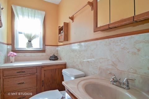 143 Iris Rd, Darien, IL 60561 photo 12