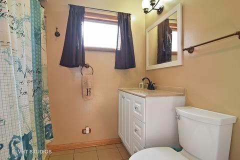 143 Iris Rd, Darien, IL 60561 photo 13