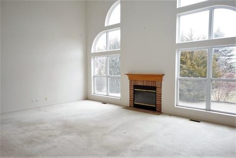 2110 Broadsmore Dr, Algonquin, IL 60102 photo 4