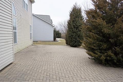 2110 Broadsmore Dr, Algonquin, IL 60102 photo 18