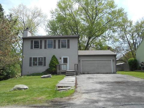 2502 Bittersweet Ave, Holiday Hills, IL 60051 photo 2