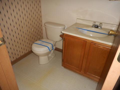 2502 Bittersweet Ave, Holiday Hills, IL 60051 photo 7