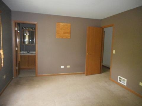 2502 Bittersweet Ave, Holiday Hills, IL 60051 photo 12