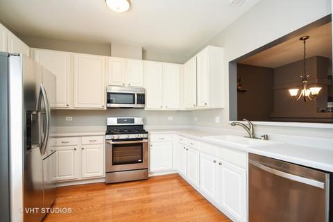 1692 Sienna Ct, Wheeling, IL 60090 photo 3