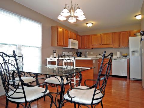 1548 Foxcroft Dr, Aurora, IL 60506 photo 3