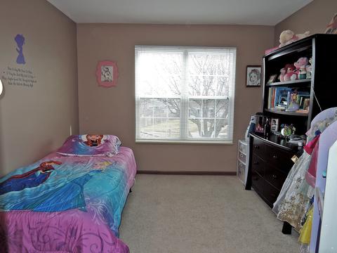1548 Foxcroft Dr, Aurora, IL 60506 photo 8