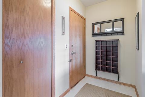 455 W Front St #509, Wheaton, IL 60187 photo 5