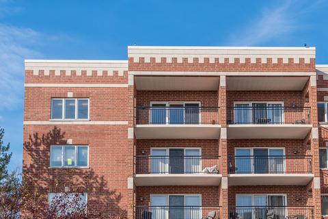 455 W Front St #509, Wheaton, IL 60187 photo 2