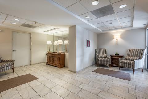 455 W Front St #509, Wheaton, IL 60187 photo 4
