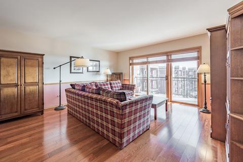 455 W Front St #509, Wheaton, IL 60187 photo 6