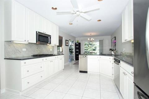 314 Pebble Beach Ln, Bartlett, IL 60103 photo 9