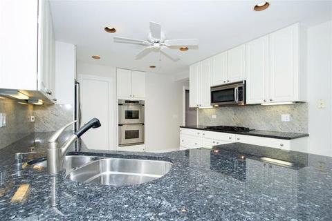 314 Pebble Beach Ln, Bartlett, IL 60103 photo 11