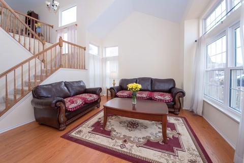 299 Beaumont Ct, Bartlett, IL 60103 photo 2