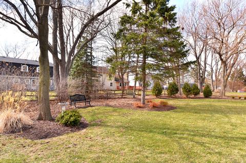 1580 Surrey Dr, Wheaton, IL 60189 photo 19