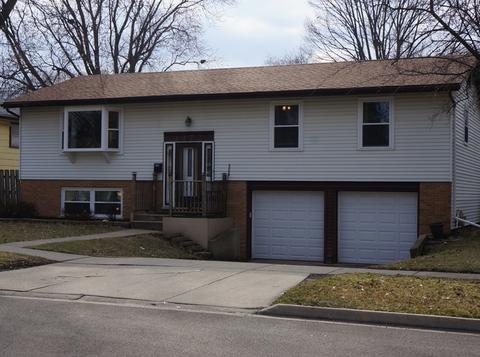 1372 Blackhawk Dr, Elgin, IL 60120 photo 1