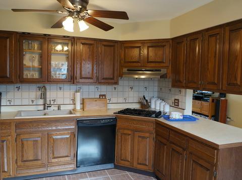 1372 Blackhawk Dr, Elgin, IL 60120 photo 6