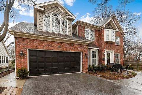 411 E Bauer Rd, Naperville, IL 60563 photo 2