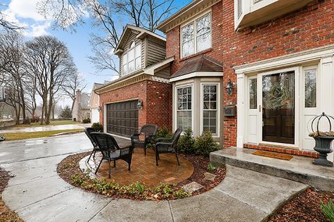 411 E Bauer Rd, Naperville, IL 60563 photo 4