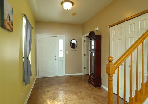 7001 Clearwater Dr, Plainfield, IL 60586 photo 3
