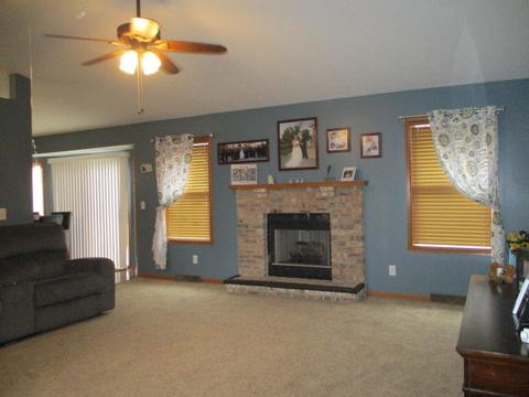 441 Hickory Ln, Davis Junction, IL 61020 photo 10