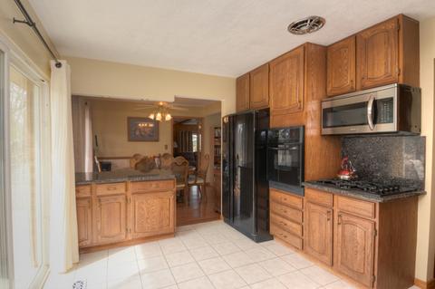 965 W Stearns Rd, Bartlett, IL 60103 photo 8