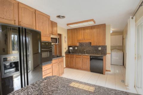965 W Stearns Rd, Bartlett, IL 60103 photo 9