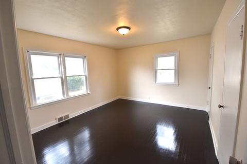 714 Normal Rd, Dekalb, IL 60115 photo 9