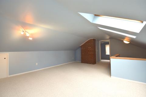 714 Normal Rd, Dekalb, IL 60115 photo 13