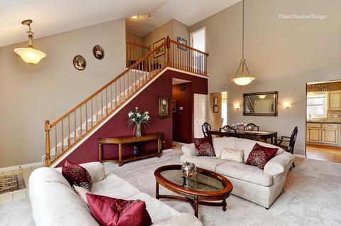 525 Philip Dr, Bartlett, IL 60103 photo 4