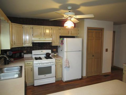 983 Hyacynth Ln, Bartlett, IL 60103 photo 3