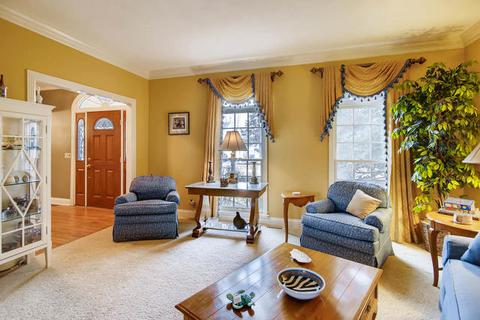 128 Hawkins Cir, Wheaton, IL 60189 photo 5