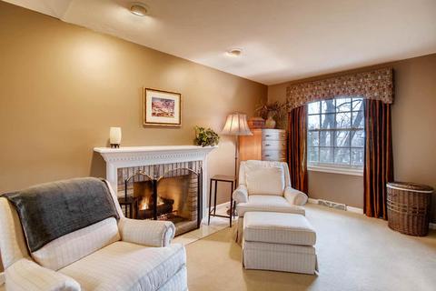 128 Hawkins Cir, Wheaton, IL 60189 photo 19