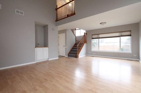 28 E Rustic Ln, Round Lake Beach, IL 60073 photo 3