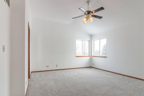 2095 Westridge Blvd, Bartlett, IL 60103 photo 9