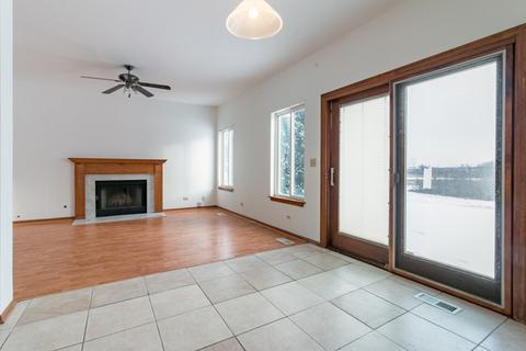 2095 Westridge Blvd, Bartlett, IL 60103 photo 5
