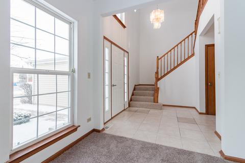 2095 Westridge Blvd, Bartlett, IL 60103 photo 2