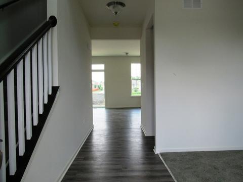 706 Feeney Dr, Minooka, IL 60447 photo 4