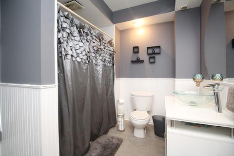 411 Franklin Blvd, Elgin, IL 60120 photo 9