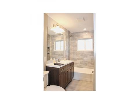 541 W Division St, Itasca, IL 60143 photo 5