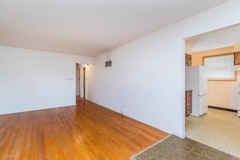 1136 N Taft Ave, Berkeley, IL 60163 photo 3