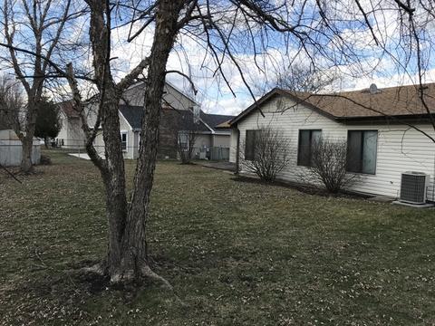 968 E Castlewood Ln, Bartlett, IL 60103 photo 21