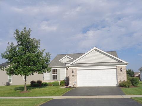 2851 Edgewater Dr, Elgin, IL 60124 photo 1