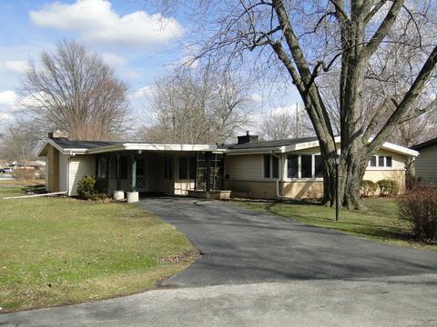 1120 Westview Dr, Kankakee, IL 60901 photo 1