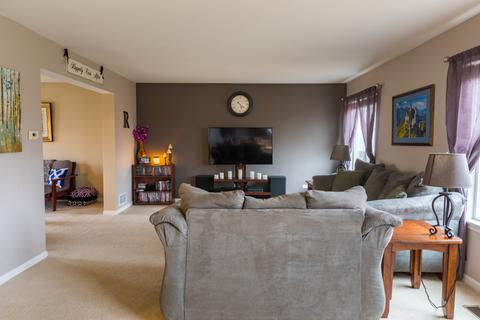 6806 Ayre Dr, Mchenry, IL 60050 photo 4