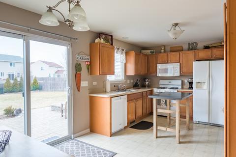 6806 Ayre Dr, Mchenry, IL 60050 photo 8